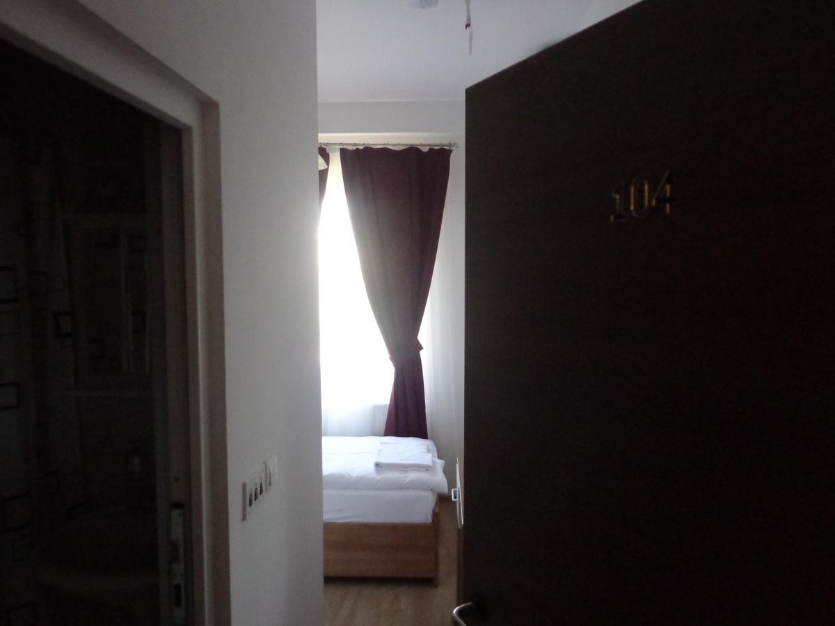 Hotel Rio Prishtine Bagian luar foto