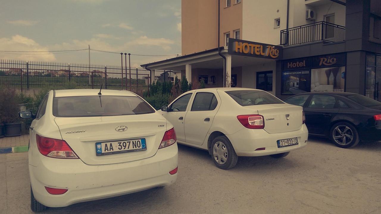 Hotel Rio Prishtine Bagian luar foto