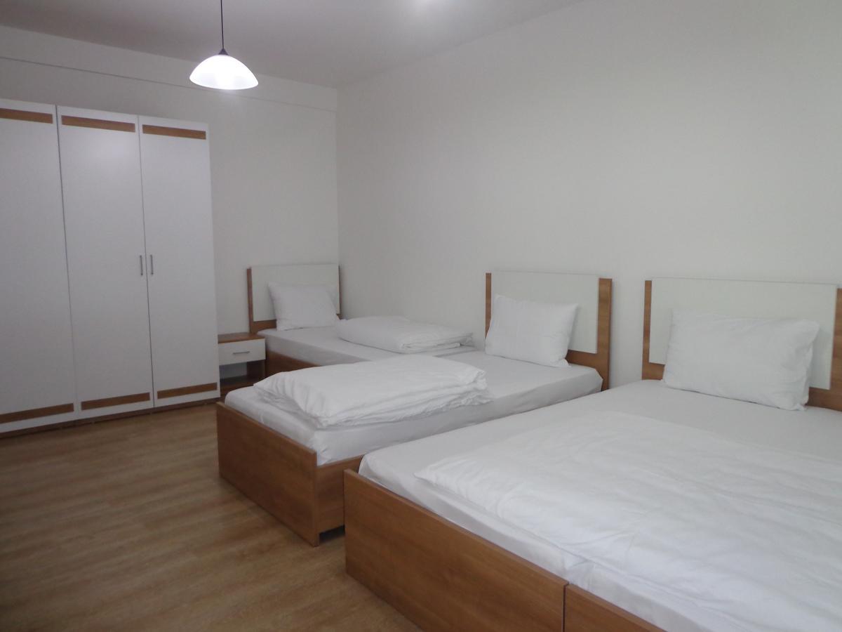 Hotel Rio Prishtine Bagian luar foto