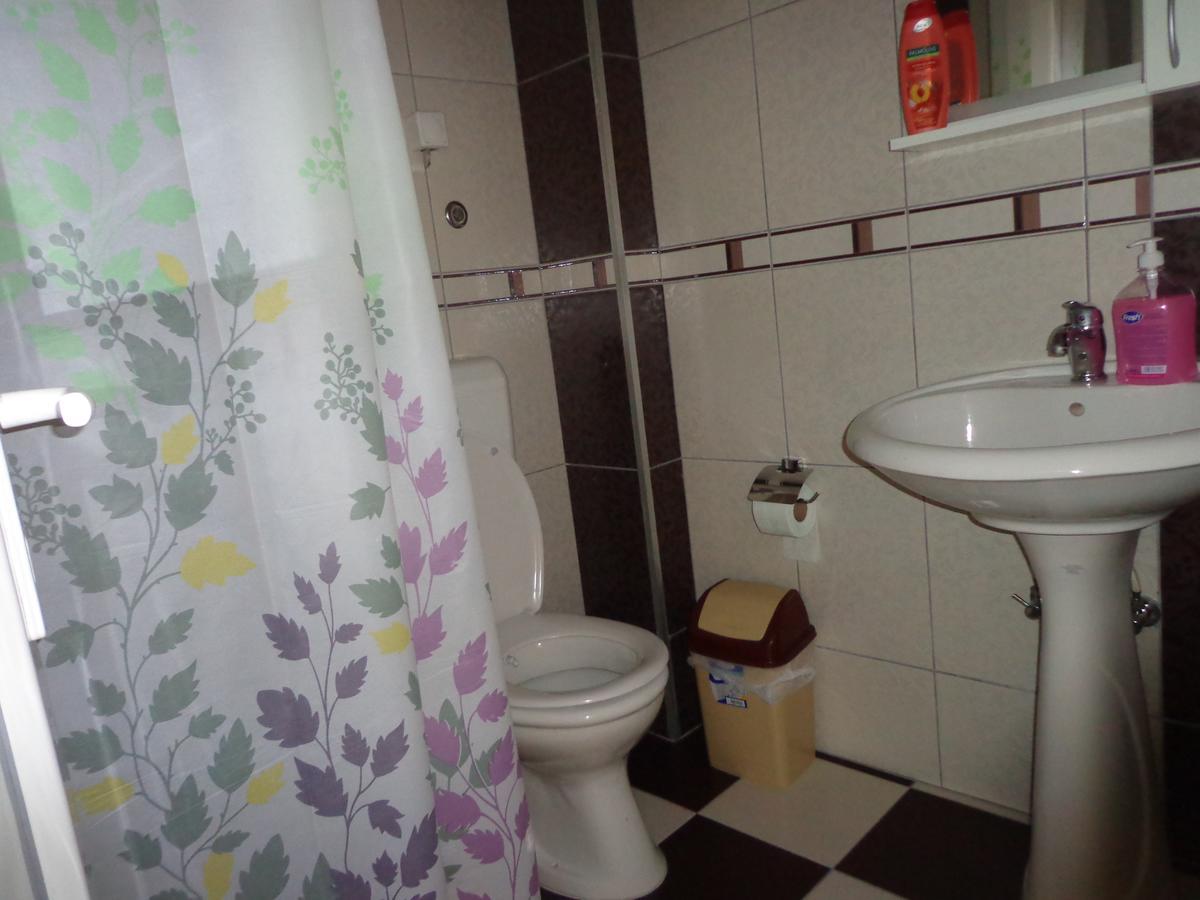 Hotel Rio Prishtine Bagian luar foto